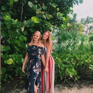 Meet your Posher, Ella